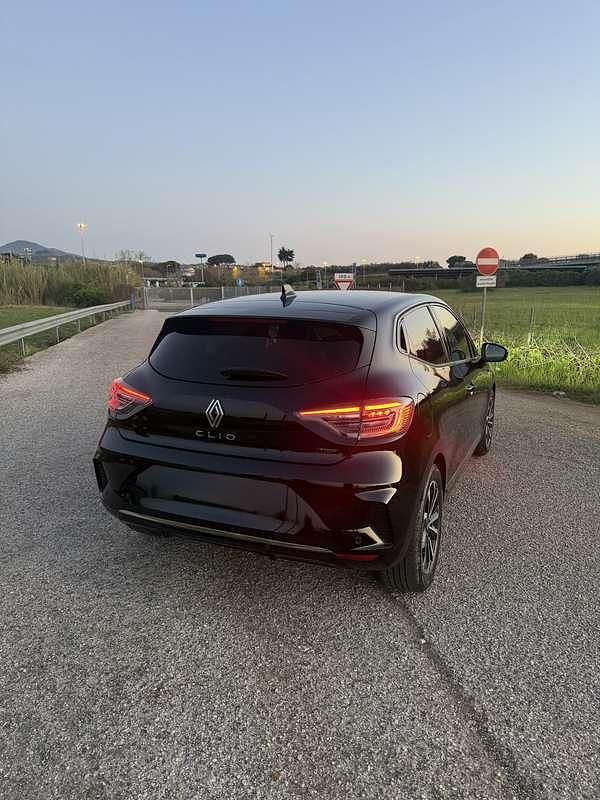 Usata Renault Clio V Techno 91 CV (66 kW) 2025 Berlina