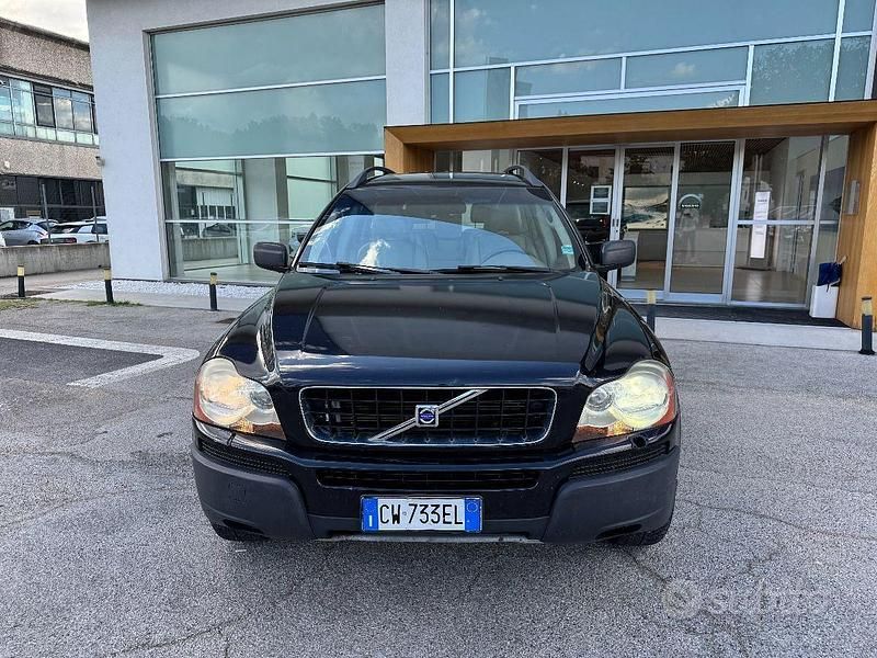 Usata Volvo XC90 Executive 163 CV (119 kW) 2005 Blu/azzurro(met.) SUV