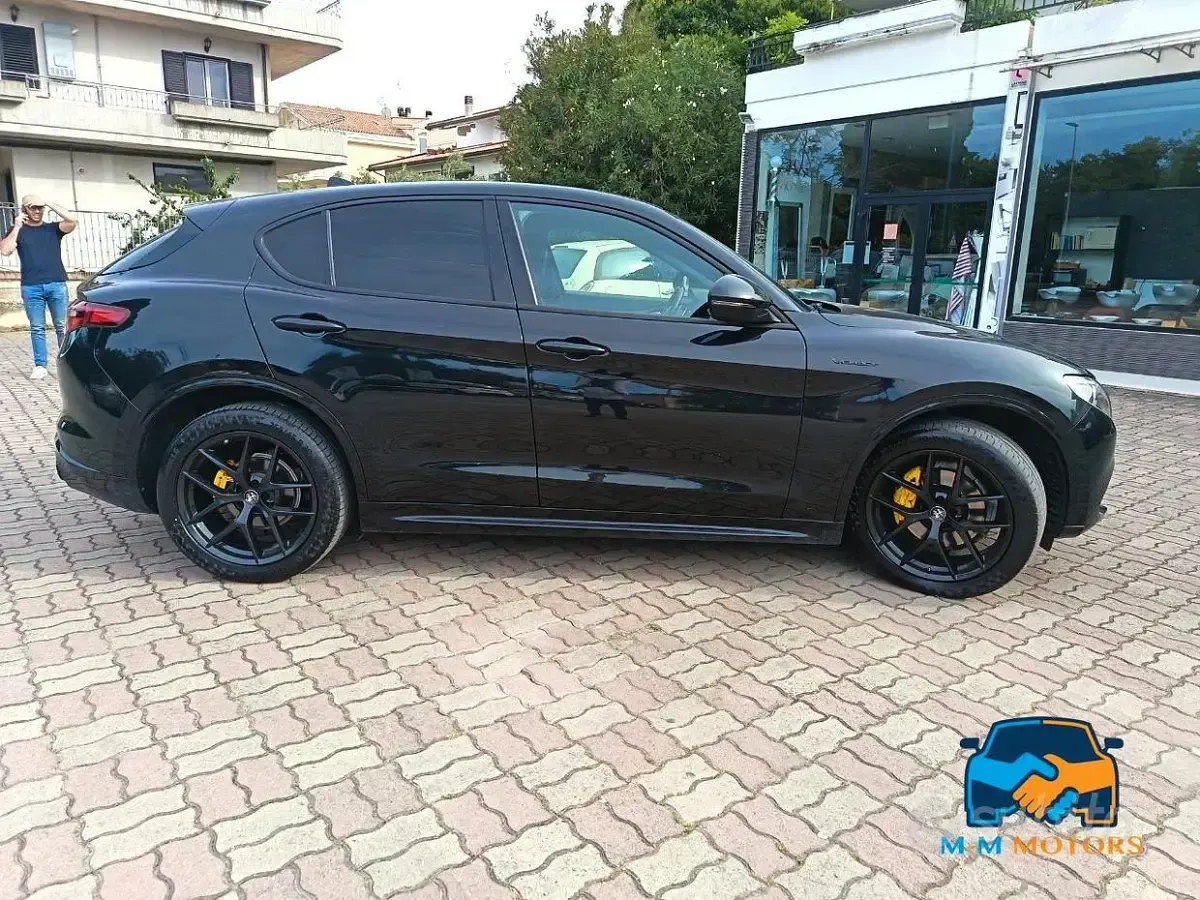 Usata Alfa Romeo Stelvio Ti 209 CV (153 kW) 2021 Nero SUV