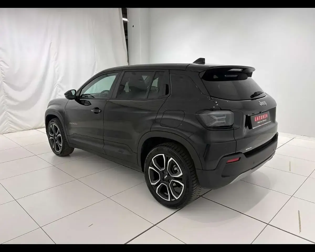 Usata Jeep Avenger Summit 101 CV (74 kW) 2023 Volcano SUV