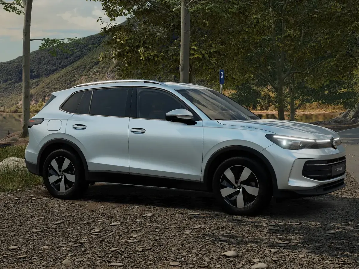 Nuova VW Tiguan Edition 150 CV (110 kW) 2026 Dolomite silver metallizzato SUV