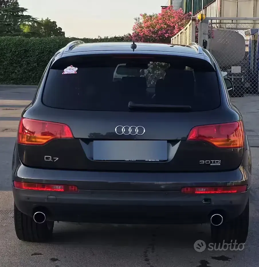 Usata Audi Q7 240 CV (176 kW) 2008 Nero SUV