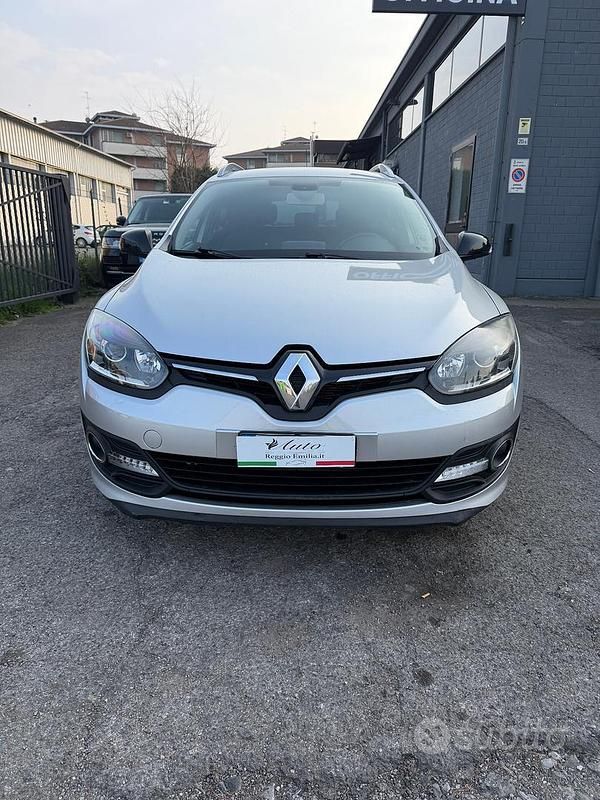 Usata Renault Mégane GrandTour 110 CV (80 kW) 2015 Grigio Station wagon