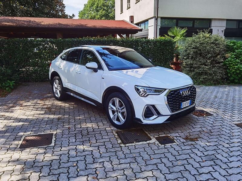 Usata Audi Q3 Sportback S-Line 150 CV (110 kW) 2021 Bianco ibis SUV