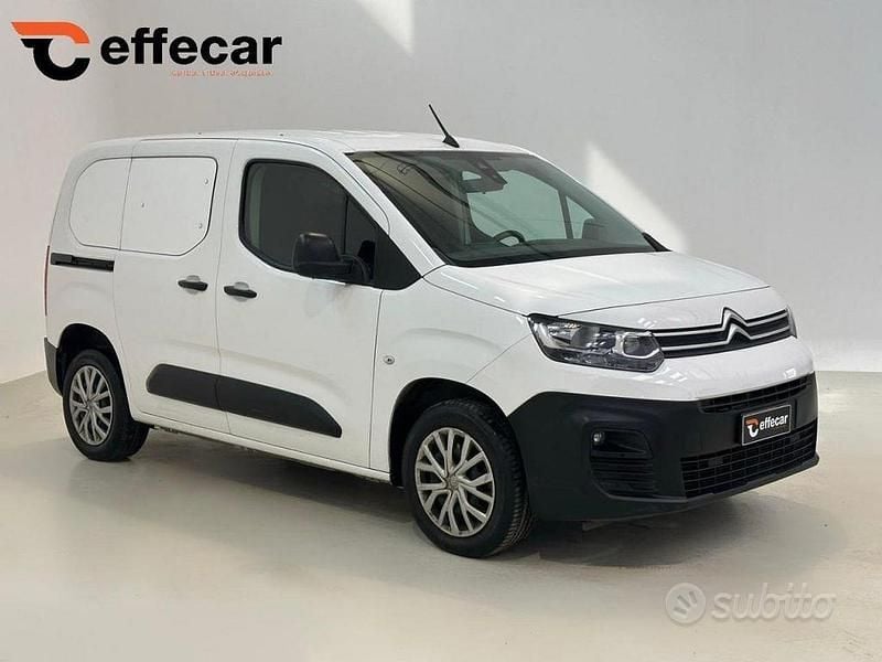 Usata Citroën Berlingo 102 CV (75 kW) 2021 Bianco Monovolume