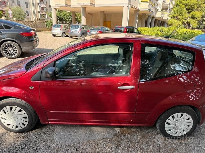 Usata Citroën C2 60 CV (44 kW) 2005 Rosso Utilitaria