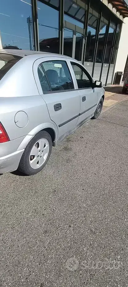 Usata Opel Astra 75 CV (55 kW) 2002 Grigio Berlina