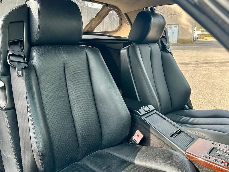 Usata Mercedes SL300 231 CV (169 kW) 1991 Grigio Cabrio
