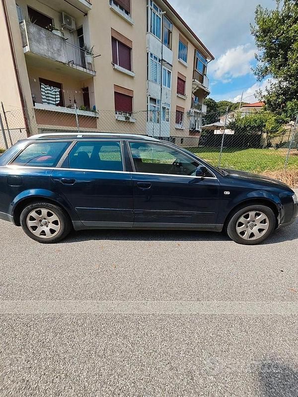 Usata Audi A4 2004 Blu Station wagon