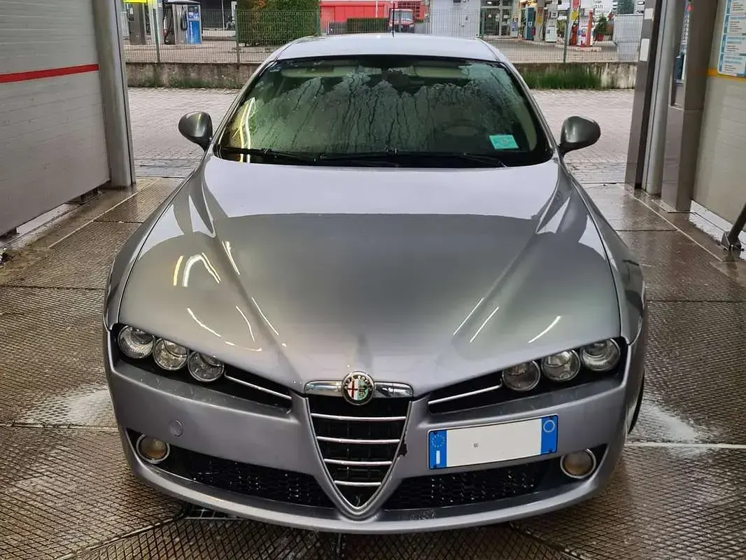 Usata Alfa Romeo 159 Distinctive 170 CV (125 kW) 2009 Grigio Station wagon