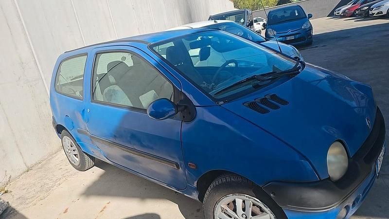 Usata Renault Twingo 58 CV (42 kW) 2001 Blu Utilitaria