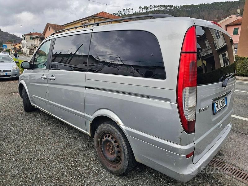 Usata Mercedes Viano 2004 Grigio Monovolume