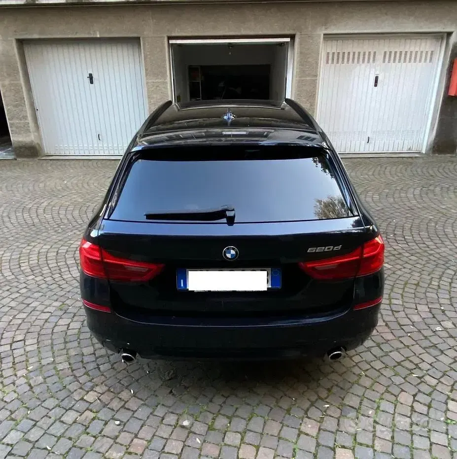 Usata BMW 520 190 CV (139 kW) 2017 Nero Station wagon