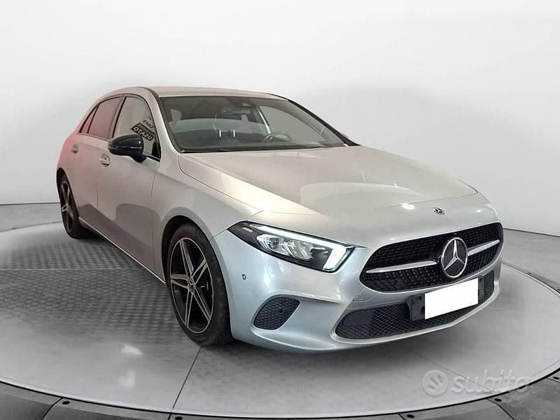 Usata Mercedes A180 Premium 116 CV (85 kW) 2019 Silver met Berlina