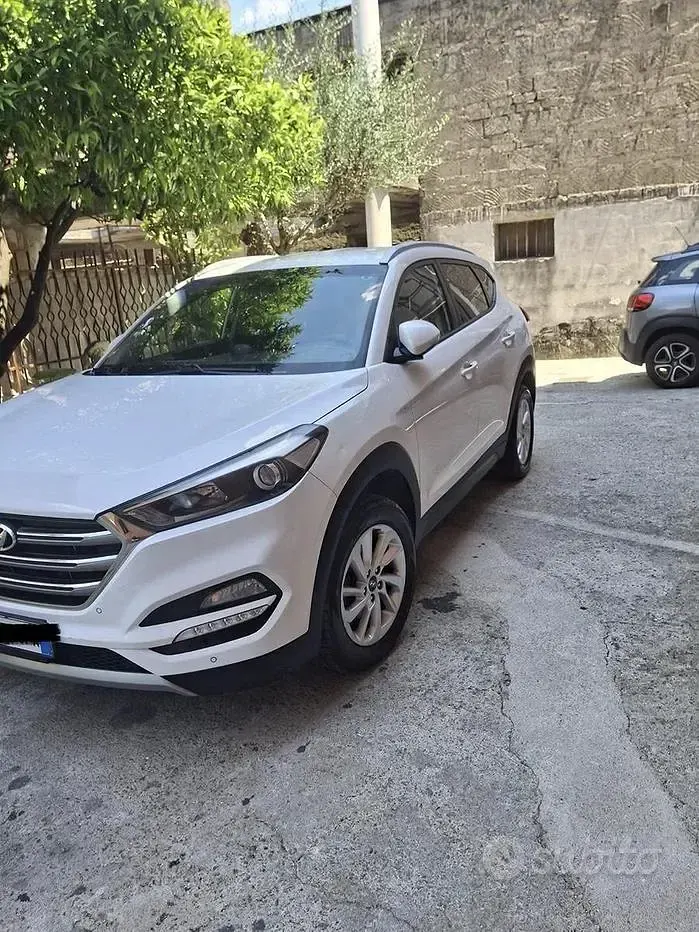 Usata Hyundai Tucson 116 CV (85 kW) 2016 Bianco SUV