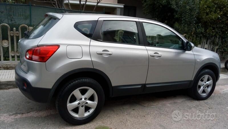 Usata Nissan Qashqai 106 CV (77 kW) 2008 Grigio SUV