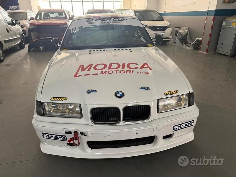 Usata BMW M3 Sport Line 321 CV (236 kW) 1994 Bianco Coupé