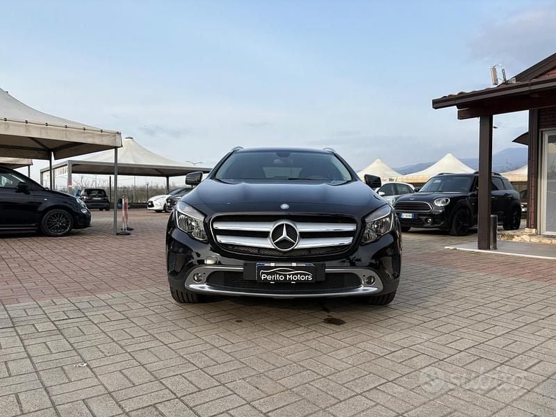 Usata Mercedes GLA220 Executive 170 CV (125 kW) 2015 Nero SUV
