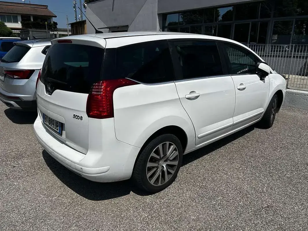 Usata Peugeot 5008 Business-Line 163 CV (119 kW) 2015 Monovolume