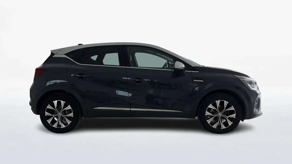 Usata Renault Captur Techno 101 CV (74 kW) 2023 Be style maracaiboblu marine SUV