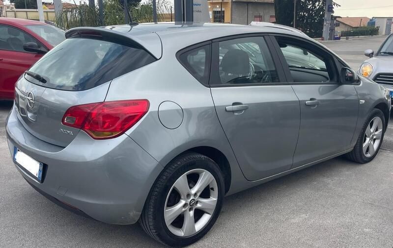 Usata Opel Astra S 95 CV (69 kW) 2011 Grigio Berlina