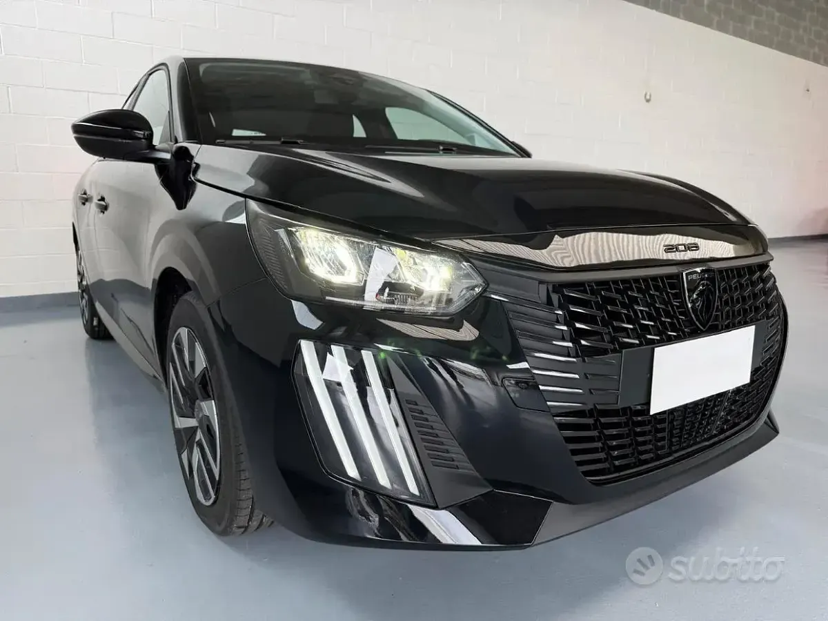 Nuova Peugeot 208 Style 101 CV (74 kW) 2026 Nero perla Utilitaria