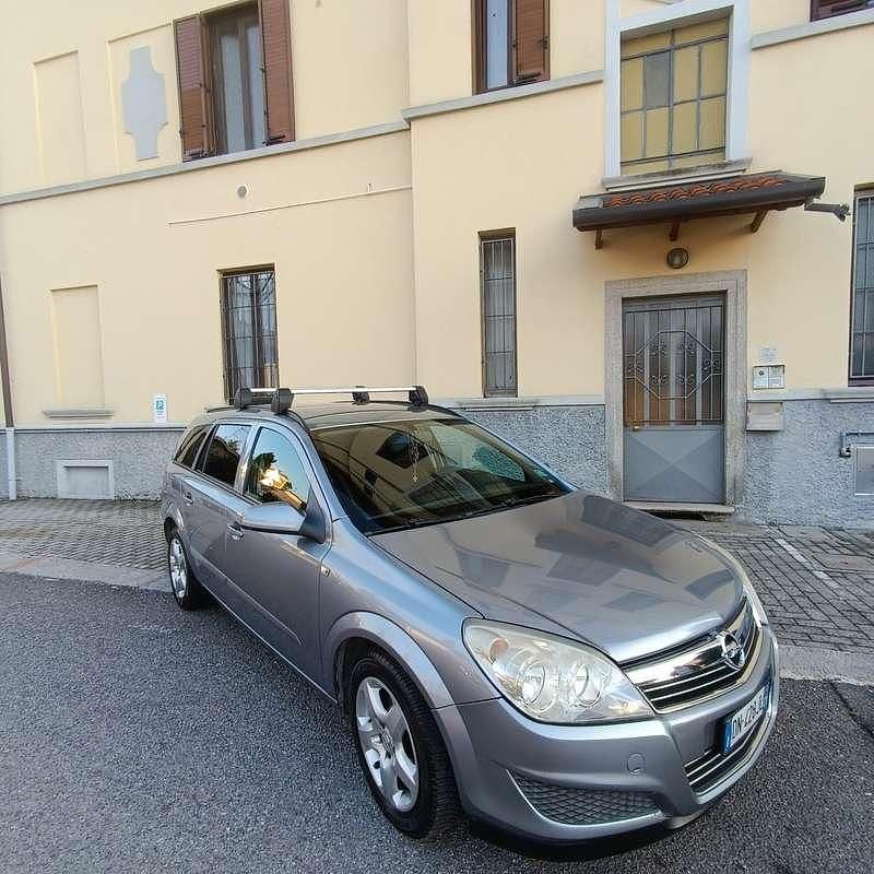 Usata Opel Astra Edition+ 101 CV (74 kW) 2008 Station wagon