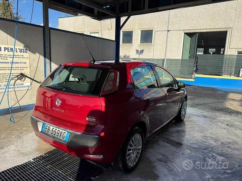 Usata Fiat Punto Evo Dynamic 2011 Rosso Utilitaria