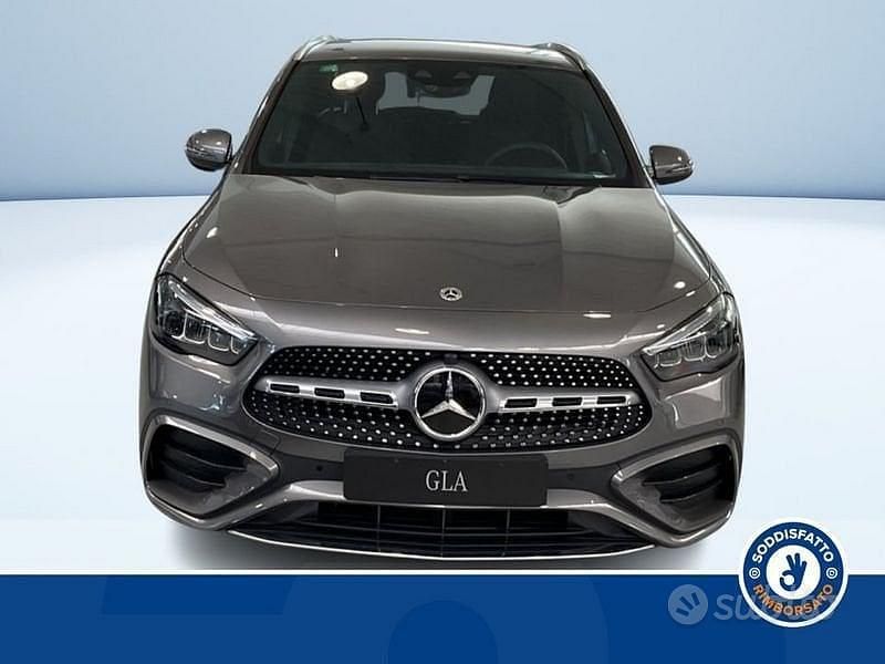 Nuova Mercedes GLA250 2025 Grigio SUV