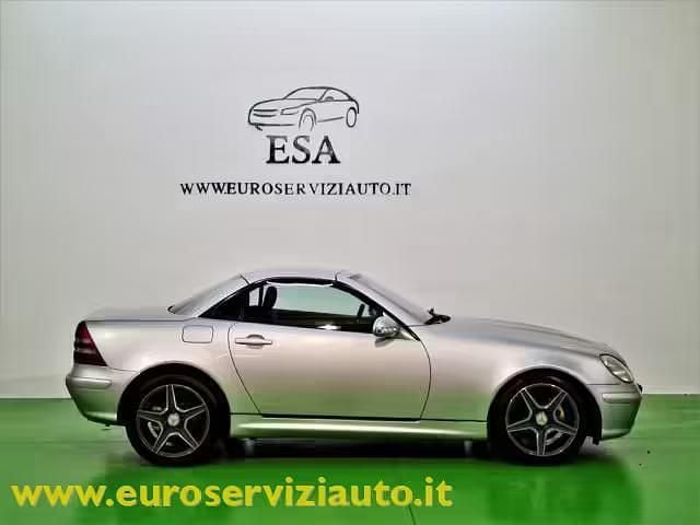 Usata Mercedes SLK230 197 CV (144 kW) 2000 Argento Cabrio
