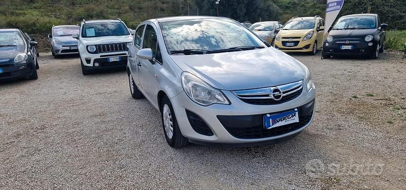 Usata Opel Corsa 75 CV (55 kW) 2013 Grigio Utilitaria