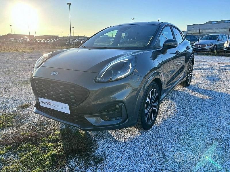 Usata Ford Puma Titanium X 125 CV (91 kW) 2023 Grigio SUV