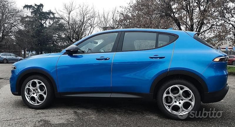 Usata Alfa Romeo Tonale Sprint 131 CV (96 kW) 2023 Blu SUV