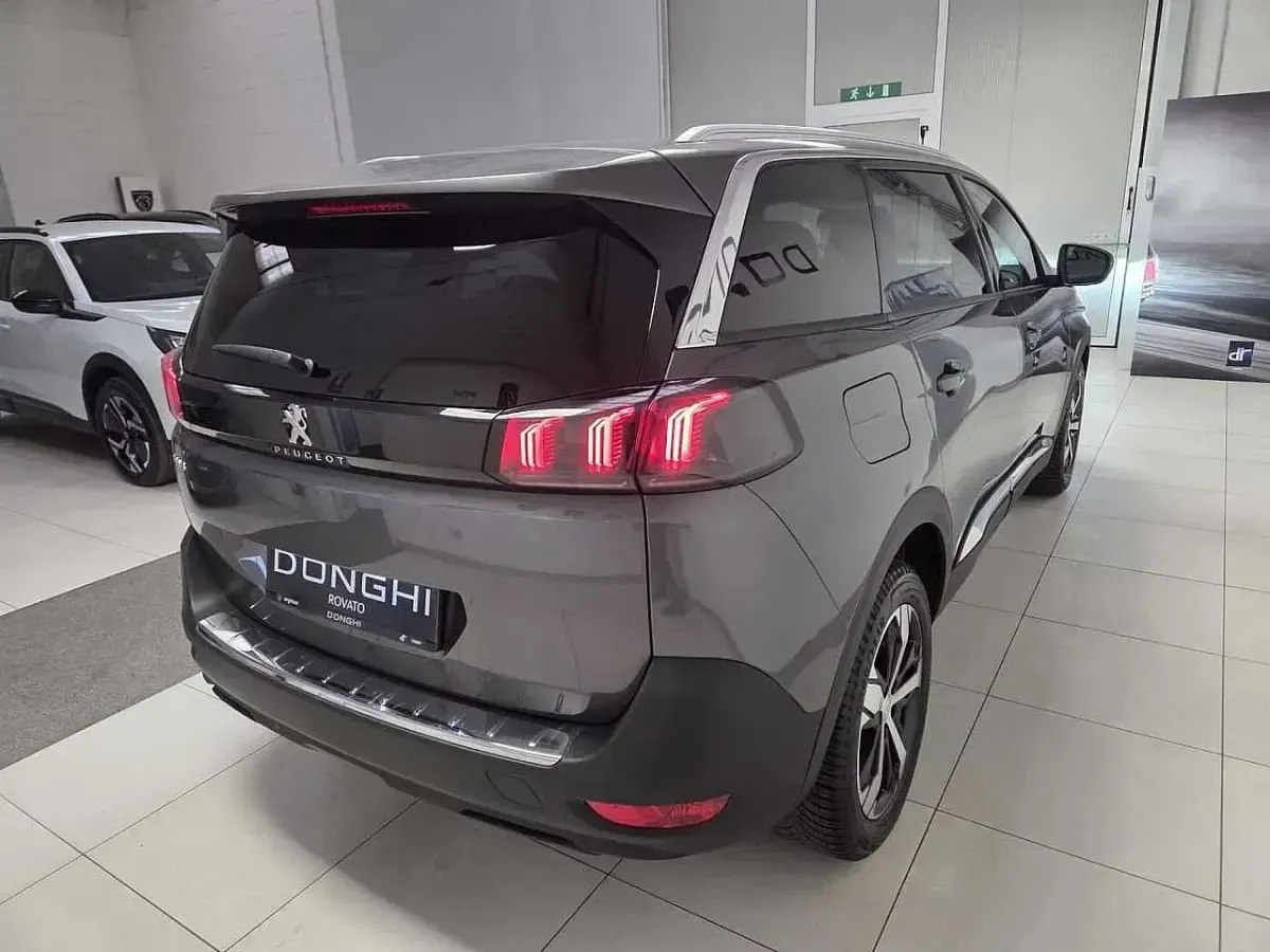 Occasion Peugeot 5008 Allure 131 ch (96 kW) 2024 Gris SUV