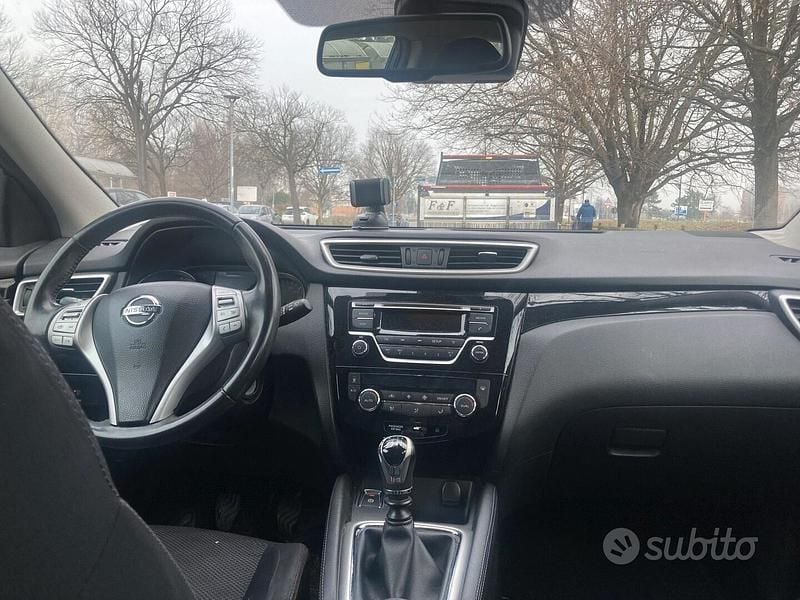 Usata Nissan Qashqai Tekna 110 CV (80 kW) 2015 Nero SUV
