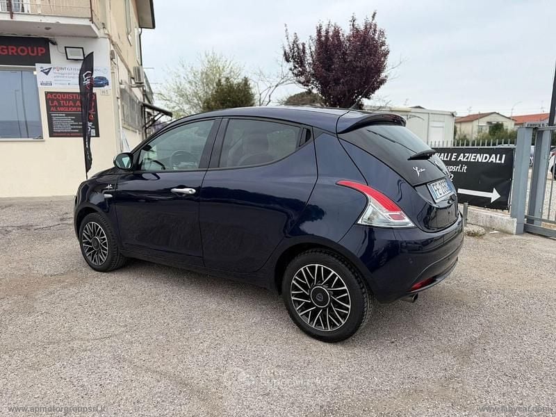Usata Lancia Ypsilon 69 CV (50 kW) 2016 Other Utilitaria