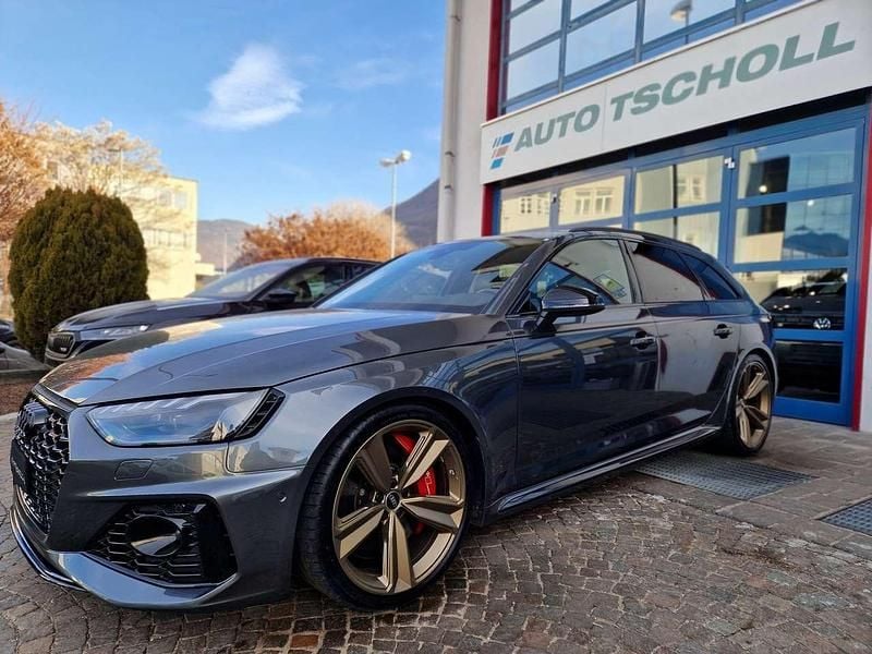 Usata Audi RS4 Ambiente 450 CV (330 kW) 2022 Daytonagrau perleffekt Station wagon