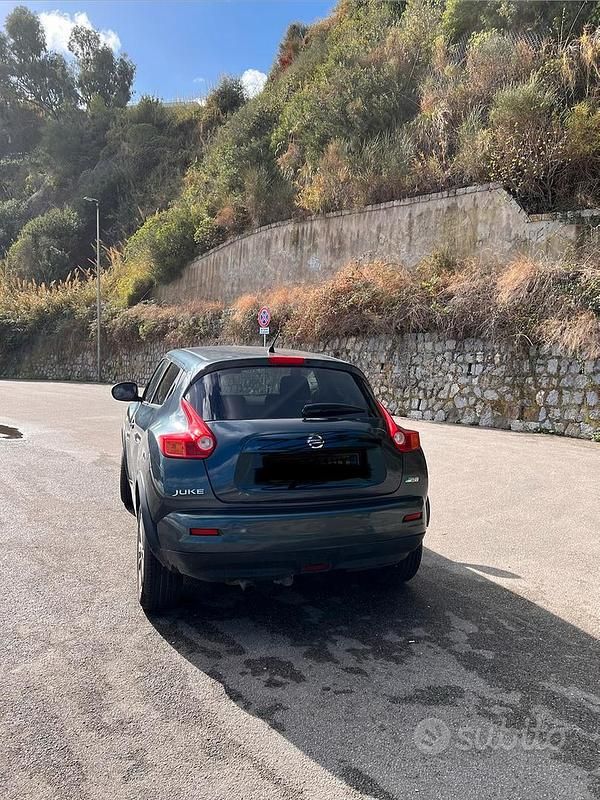 Usata Nissan Juke Tekna 110 CV (80 kW) 2011 Blu/azzurro SUV