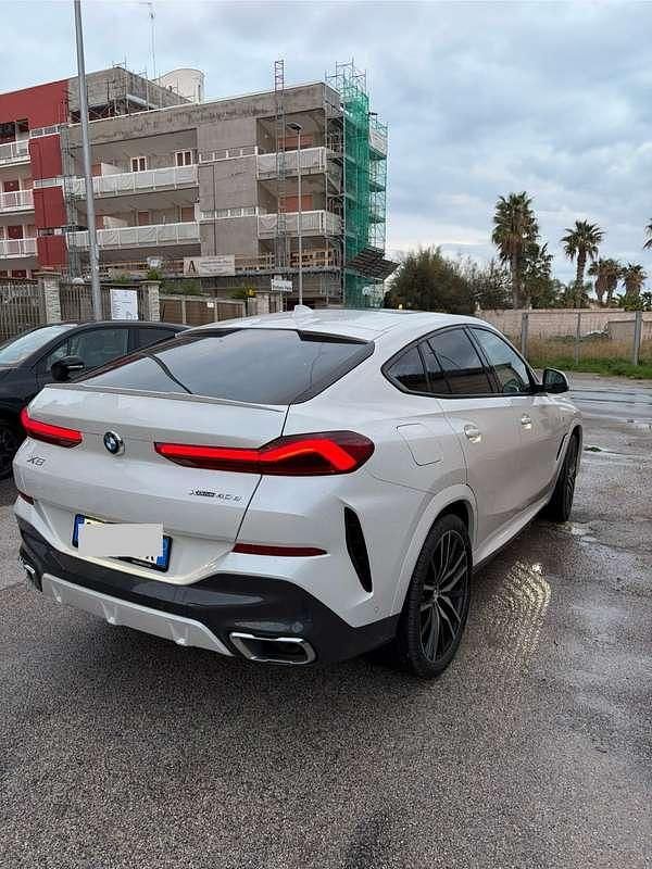 Usata BMW X6 M Sport 555 CV (408 kW) 2022 Bianco SUV