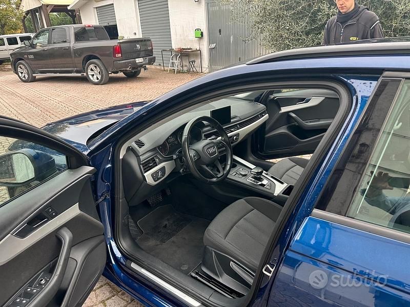 Begagnad Audi A4 Design 150 HK (110 kW) 2016 Blå Kombi