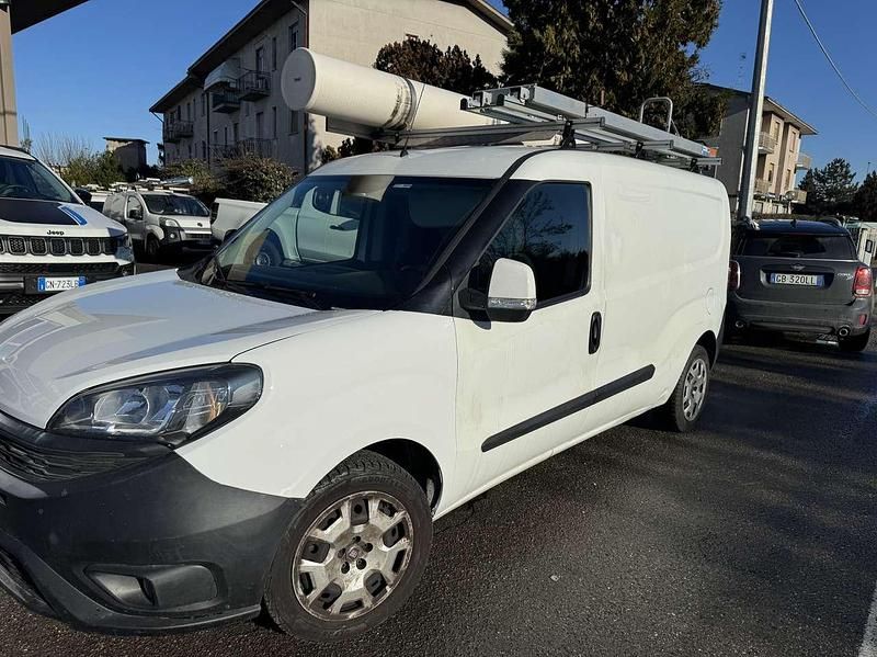 Usata Fiat Doblò 125 CV (91 kW) 2018 Bianco Monovolume