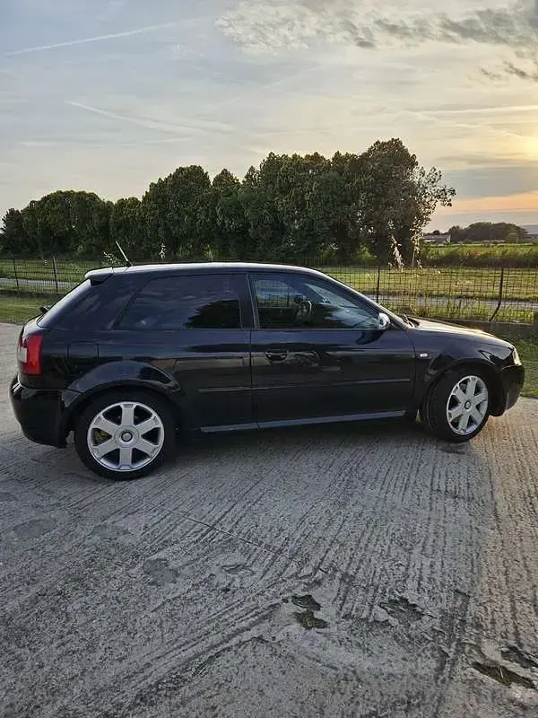 Usata Audi S3 Ambiente 225 CV (165 kW) 2002 Nero Utilitaria