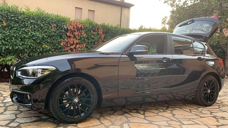 Usata BMW 118 Advantage 150 CV (110 kW) 2019 Utilitaria