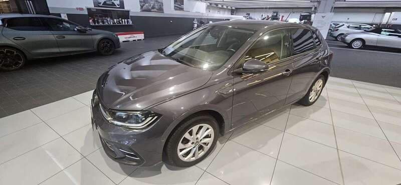 Usata VW Polo Style 95 CV (69 kW) 2022 Grigio Berlina