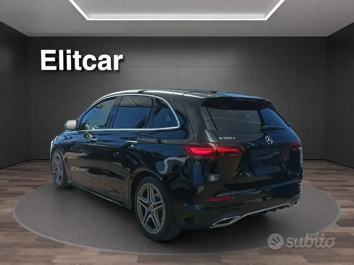 Nuova Mercedes B180 AMG Line Premium 116 CV (85 kW) 2026 Nero Utilitaria
