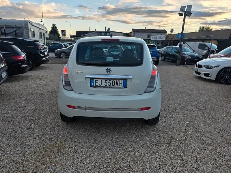 Usata Lancia Ypsilon S 95 CV (69 kW) 2011 Bianco Utilitaria