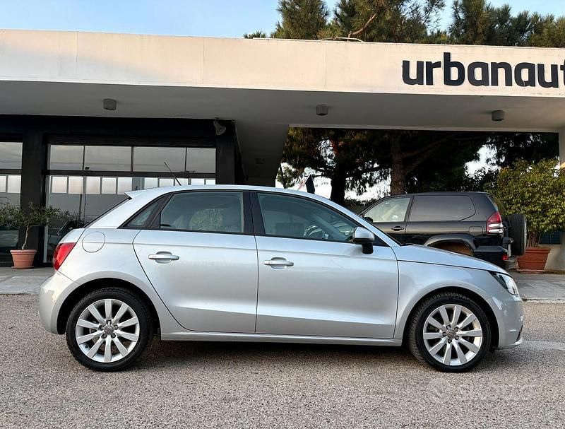 Usata Audi A1 Ambition 105 CV (77 kW) 2012 Grigio Utilitaria