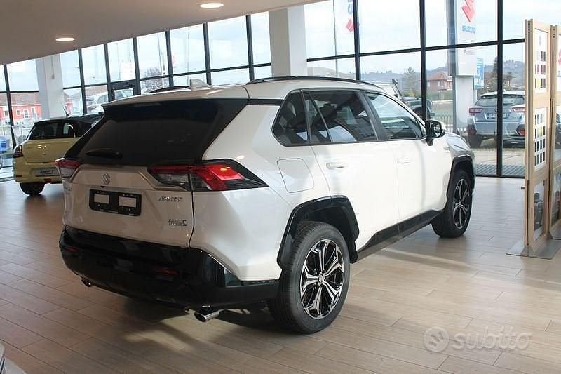 Usata Suzuki Across 306 CV (225 kW) 2024 Bianco SUV