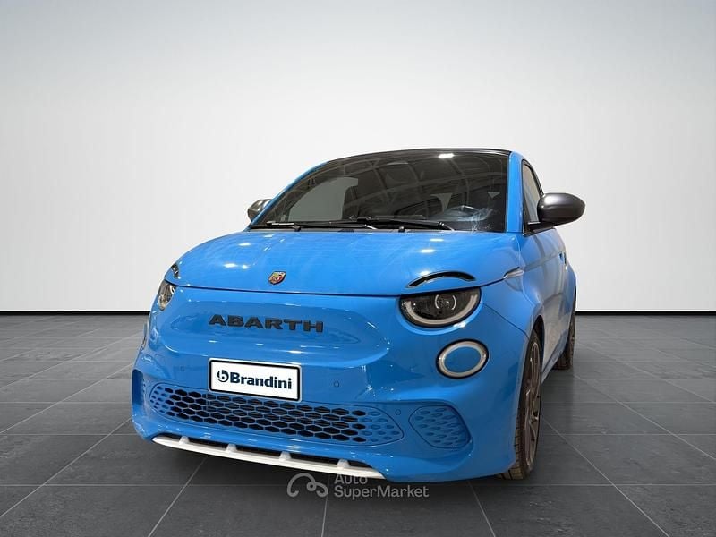 Usata Abarth 500e Scorpionissima 47 kW (64 CV) 2023 Blu Utilitaria
