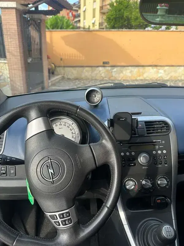 Usata Opel Agila Enjoy 68 CV (50 kW) 2010 Grigio Utilitaria